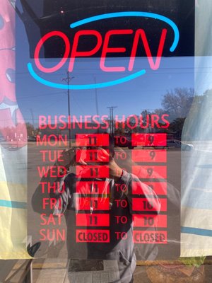 Big Larry's Burgers by null