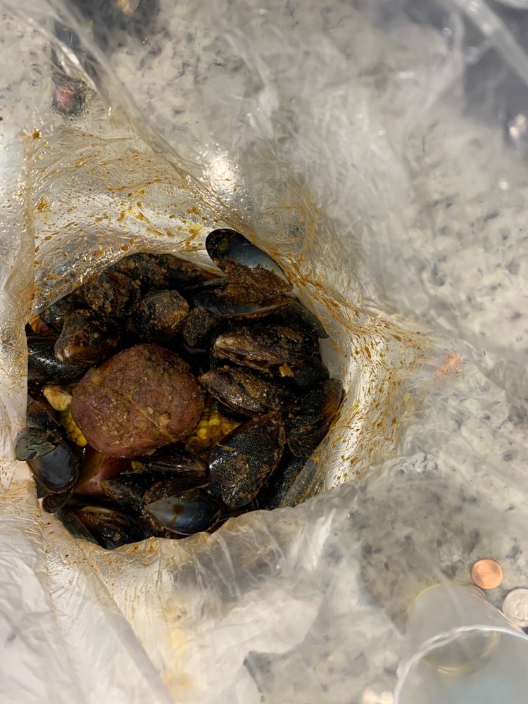 AMERICAN WINGS & CAJUN SEAFOOD Updated September 2024 21 Photos