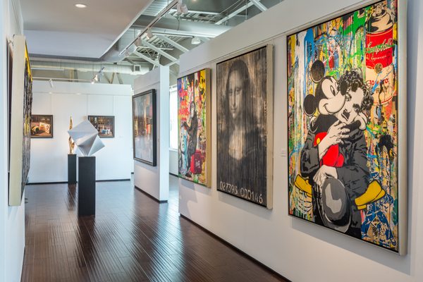 Art of the World Gallery by null