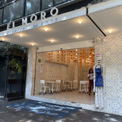 Churrería el Moro Mercado Roma by null