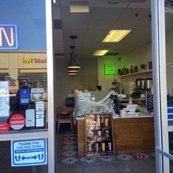 Eightfold Tea Shoppe - outside - Bubble Tea Near Me - Costa Mesa, California