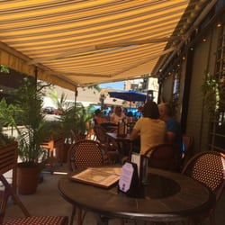 Captain Tom's Tiki Bar - Great outdoor seating!