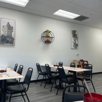 Lucky Panda Dim Sum & Chinese - Interior seating - Dim Sum Near Me - Tucson, Arizona