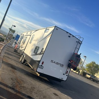 Pantera Towing - Truck breaks down we can pick up your trailer and your truck. - Towing Near Me
