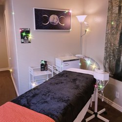 Skin Alchemy  - Spray tan + skincare studio