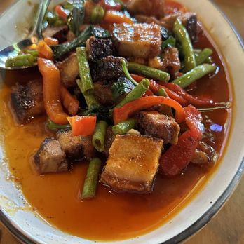 Kin Len Thai Night Bites - Crispy Pork Belly Phad Pick Gang - Thai Near Me - Seattle, Washington Kin Len Thai Night Bites - Crispy Pork Belly Phad Pick Gang - Thai Near Me - Seattle, Washington