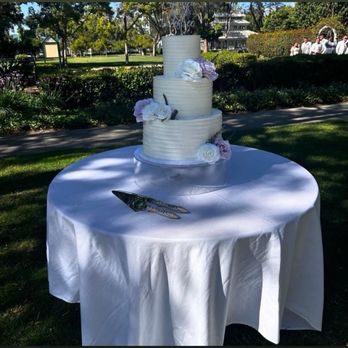 Sweet Addictions Cakery - Wedding cake - Custom Cakes Near Me Sweet Addictions Cakery - Wedding cake - Custom Cakes Near Me
