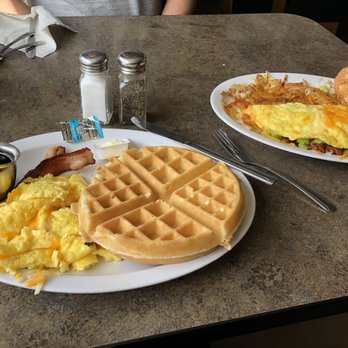 Hi-Lo Cafe - Combo plate with waffle and eggs and bacon and hot sausage omelette - American Near Me - Weed, California Hi-Lo Cafe - Combo plate with waffle and eggs and bacon and hot sausage omelette - American Near Me - Weed, California