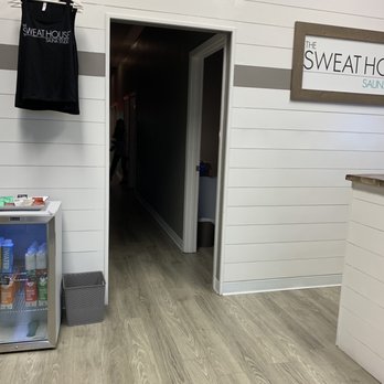 CYL Infrared Studio - Memphis - Lobby area - Saunas Near Me - Memphis, Tennessee