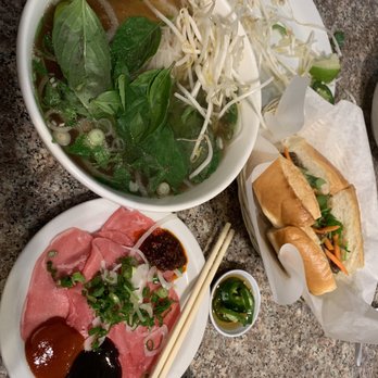 Huong Tra - Pho Tai, Banh Mi Bo Nuong...sorry photo blurry???? - Vietnamese Near Me - Richmond, California Huong Tra - Pho Tai, Banh Mi Bo Nuong...sorry photo blurry???? - Vietnamese Near Me - Richmond, California