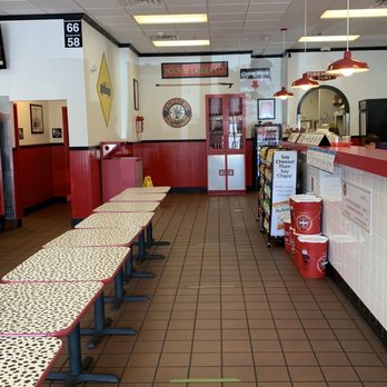 Firehouse Subs - They had the tables lines up for covid/6 ft apart to order - Sandwiches Near Me - Las Vegas, Nevada Firehouse Subs - They had the tables lines up for covid/6 ft apart to order - Sandwiches Near Me - Las Vegas, Nevada