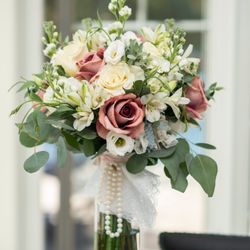 Burklands Florist & Gifts