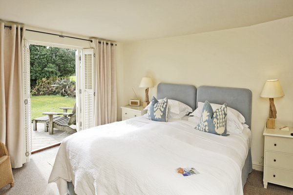 Driftwood B&B by null