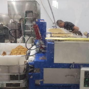 Bishop's Pumpkin Farm - Cider Mill processing - Christmas Trees Near Me - Wheatland, California Bishop's Pumpkin Farm - Cider Mill processing - Christmas Trees Near Me - Wheatland, California
