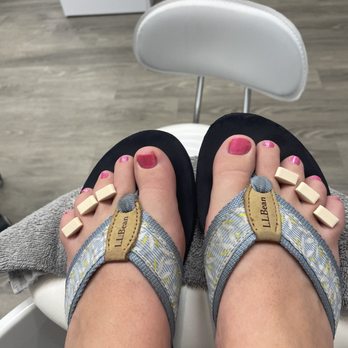 H&E Paint Bar - Happy feet! - Nail Salons Near Me - Portland, Maine