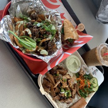 Roostar Vietnamese Grill - 1) Half Bulgogi fires and half banh mi 2) And Grilled Chicken Box - Vietnamese Near Me - Houston, Texas Roostar Vietnamese Grill - 1) Half Bulgogi fires and half banh mi 2) And Grilled Chicken Box - Vietnamese Near Me - Houston, Texas