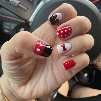 Dreamscape Nails - Nail Salons Near Me - Chicago, Illinois