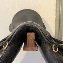JRD Saddlery - Complete uneven, JRD owner says it's fine, he considers it as great workmanship