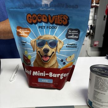 Wags n Whiskers - Pet Stores Near Me - El Segundo, California Wags n Whiskers - Pet Stores Near Me - El Segundo, California