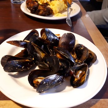 Hothouse - Mmmm! Mussels - Italian Near Me - Toronto, Ontario