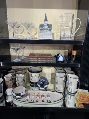 Stoneware & Co. by null