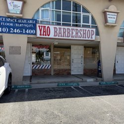 YAO BARBERSHOP - Outside