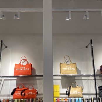 Marc Jacobs Outlet - The Canvas Tote Bag - Fashion Near Me - Cabazon, California Marc Jacobs Outlet - The Canvas Tote Bag - Fashion Near Me - Cabazon, California