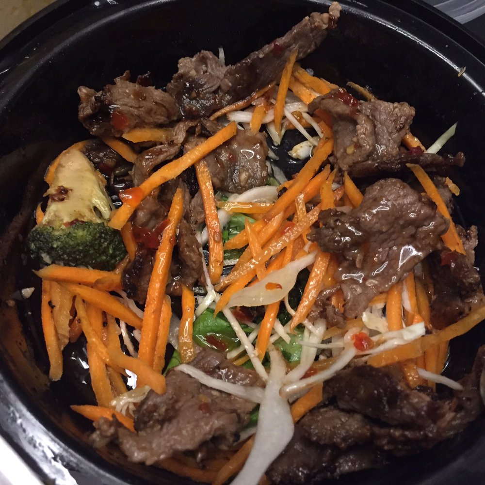 Thai Delicious - Barely any meat but a lot of carrot shavings on the bottom as filler - Thai Near Me - Whitby, Ontario
