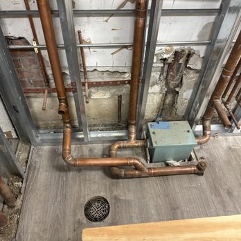 Broken Pipe - Grease box at the daycare center - Plumbing Near Me