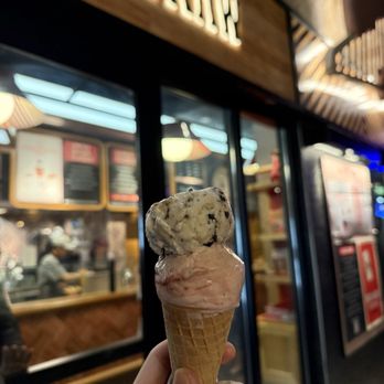 Salt & Straw - Ice Cream & Frozen Yogurt Near Me - Orlando, Florida