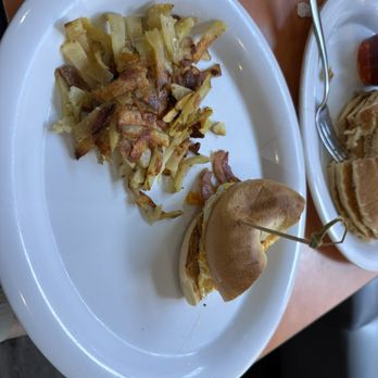The Original Sunrise Cafe - Bagel sandwich but 1/2 - Breakfast & Brunch Near Me - Las Vegas, Nevada The Original Sunrise Cafe - Bagel sandwich but 1/2 - Breakfast & Brunch Near Me - Las Vegas, Nevada