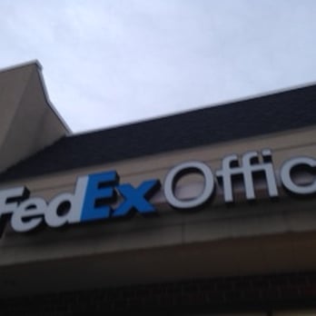 FedEx 店舗サイン FEDEX OFFICE PRINT & SHIP CENTER - Updated December 2025 - 11