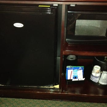 Best Western Springfield - Inside cabinet are fridge, microwave, etc. - Hotels Near Me - Springfield, Virginia