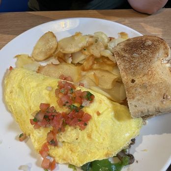 Broken Yolk Cafe - The Mom Omelet - Breakfast & Brunch Near Me - Santee, California Broken Yolk Cafe - The Mom Omelet - Breakfast & Brunch Near Me - Santee, California