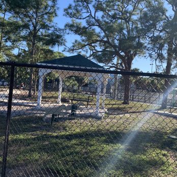 Holiday Park - Dog Parks Near Me - Fort Lauderdale, Florida