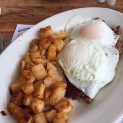 Rose's Luncheonette - Corned beef hash was outstanding!