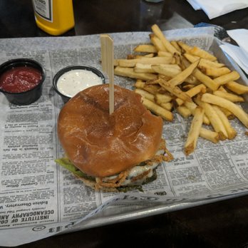 Bar Code Burgers - Green chili burger, no tomatoes - Burgers Near Me - Las Vegas, Nevada