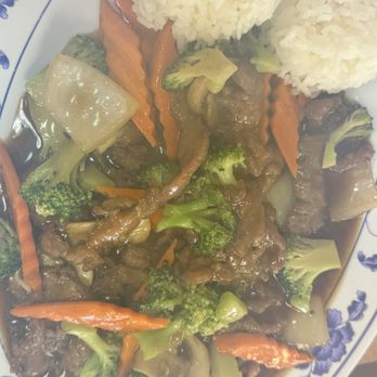 Sunny Teriyaki - Broccoli Beef - Korean Near Me - Spanaway, Washington