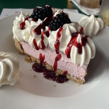 Main Street Cafe - Blackberry cream pie - American Near Me - Newtown, Ohio Main Street Cafe - Blackberry cream pie - American Near Me - Newtown, Ohio