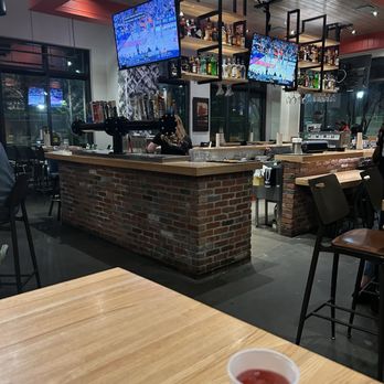 Hopdoddy Burger Bar - Burgers Near Me - Sandy Springs, Georgia