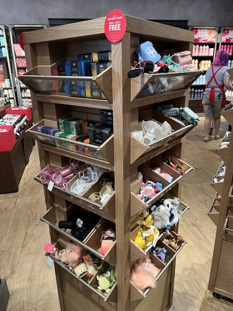 Bath & Body Works Logo