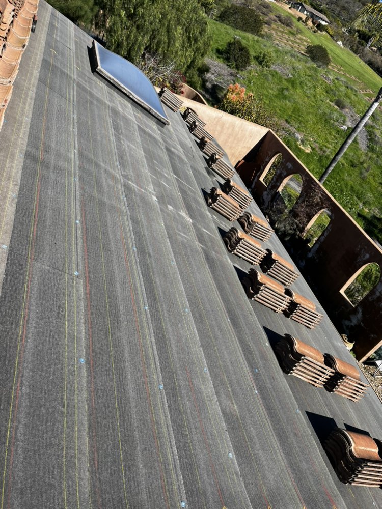 Slide of A&G New Generation Roofing