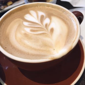 Amara Chocolate & Coffee - Cafe Amara is a latte made with dulcet de leche. It was amazing - Coffee & Tea Near Me - Pasadena, California
