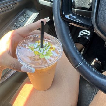 Sunrise Bagels Cafe - Thai tea - Bagels Near Me - Concord, California