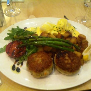 San Lorenzo's - Crab cakes eggs Benedict - Italian Near Me - Dublin, D