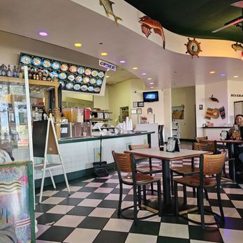 Mi Pueblo - the interior of a mexican restaurant - Mexican Near Me - Phoenix, Arizona