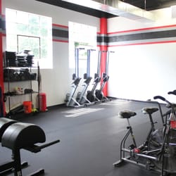 CrossFit City Line - The Warm Up nook.