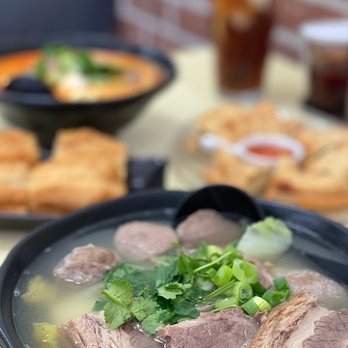 Noodleholic - a bowl of soup with meat and vegetables - Noodles Near Me - Edmonton, Alberta