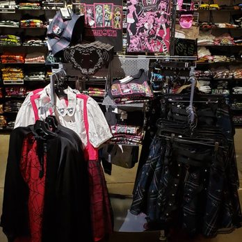 Hot Topic - Monster High display. - Accessories Near Me - Houston, Texas Hot Topic - Monster High display. - Accessories Near Me - Houston, Texas