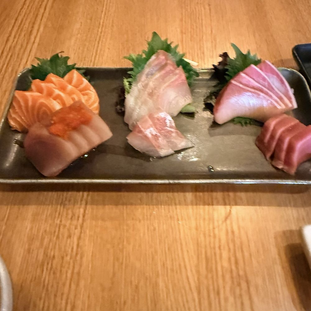 Yoji Sushi House - Seasonal 21Pcs - Sushi Bars Near Me - San Francisco, California Yoji Sushi House - Seasonal 21Pcs - Sushi Bars Near Me - San Francisco, California